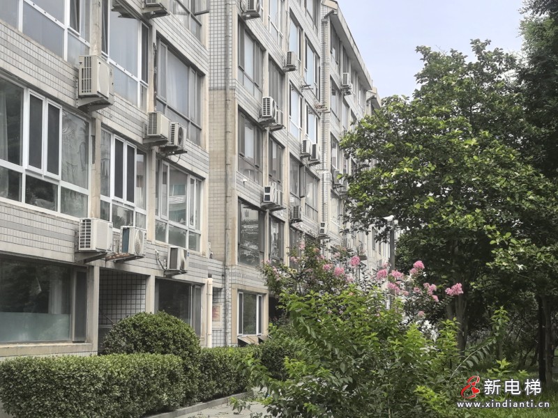 <strong>喜訊！升華電梯中標(biāo)鴻運(yùn)花園電梯國(guó)補(bǔ)項(xiàng)目，為首都老舊小區(qū)開(kāi)啟品質(zhì)新篇！</strong>